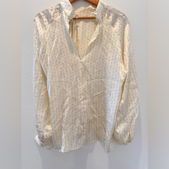 Club Monaco Cream Micro Dot Long Sleeve Mock Neck Twisted Drape Blouse Size L - Picture 3 of 7